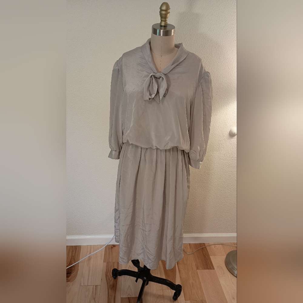 Vtg 80s Silver Tie-Neck Midi Dress